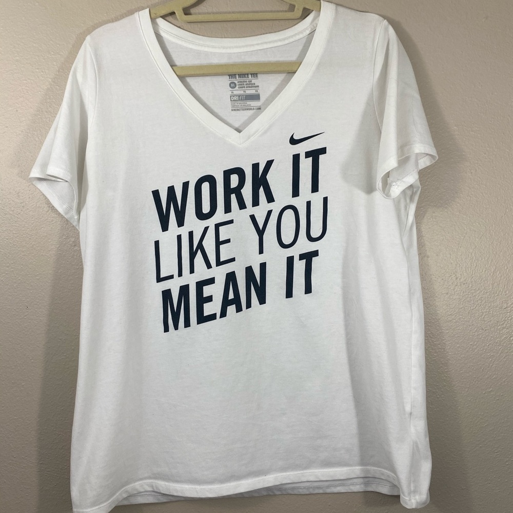 NIKE top